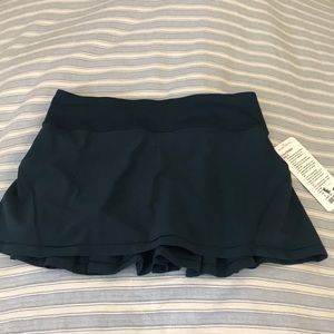 Lululemon circuit breaker skirt 4 regular